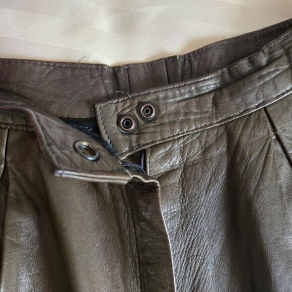 High Waist pleated Genuine Leather Pants - Olive Green - Picture 3 of 5